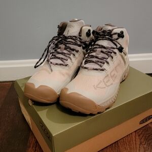 KEEN NXIS EVO Mid WP Brindle & Canteen